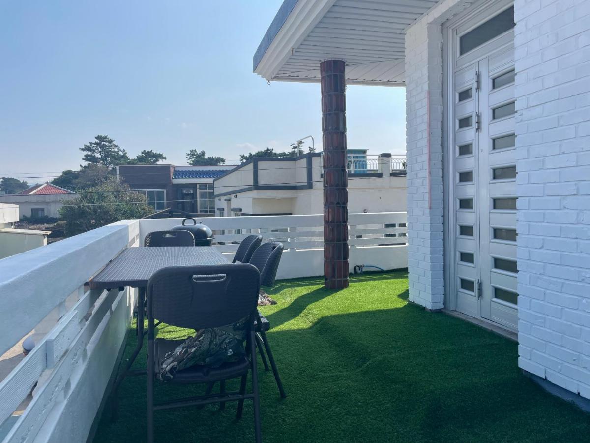 Cozy Sinchon 2548 Villa เมืองเชจู ภายนอก รูปภาพ